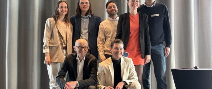 Kölner Sprechbar | Area Wettbewerb 2026 vom 21.03.2026 Mitglieder der Kölner Sprechbar beim Area A3 Contest 2026 am 21.03.2026 in einem Gruppenfoto.
