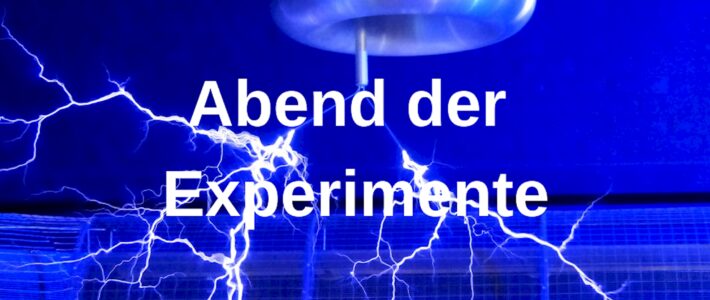 Mitglieder der Kölner Sprechbar während des Clubabends "Abend des Experimentierens".